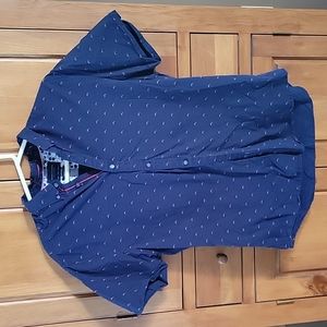 Button down short sleeve shirt